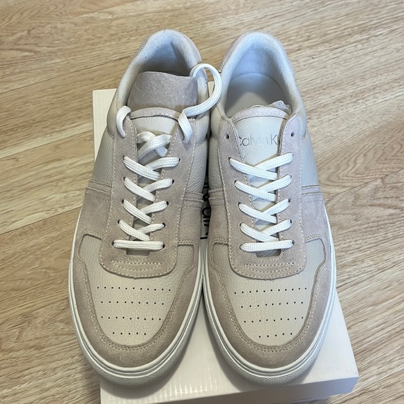 Calvin Klein Men Casual Lace Up Sneakers Ailan Light Natural Leather - Picture 1 of 4